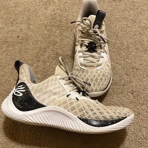 Curry Under Amour Flow 10 Basketball Shoes M8/W9.5